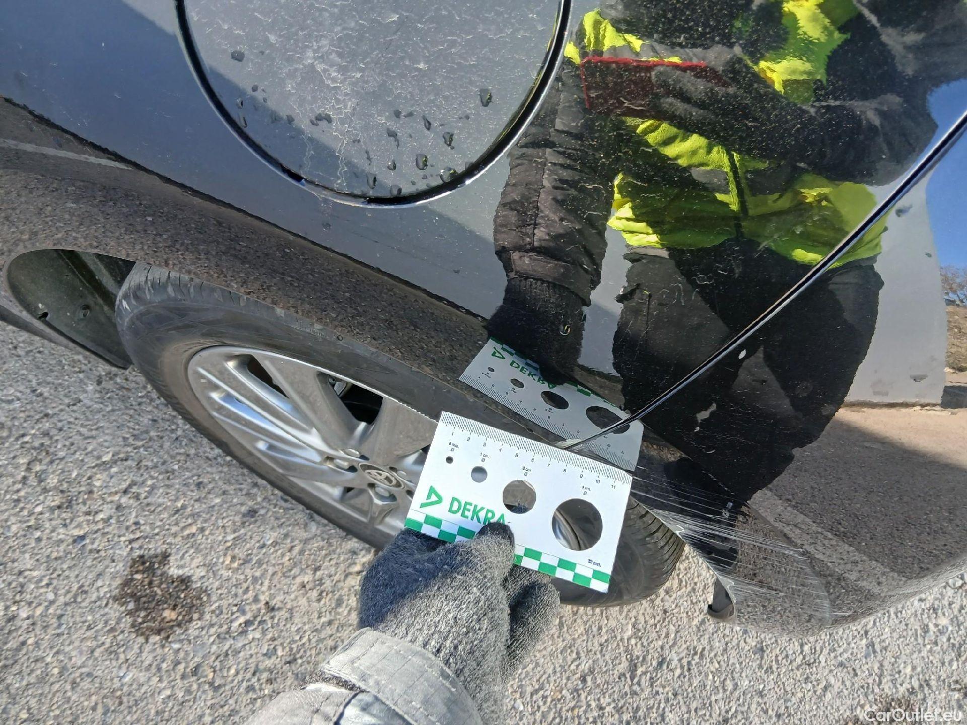  Toyota  Yaris TOYOTA  / 2020 / 5P / berlina con portón 1.5 120H Active Tech #12