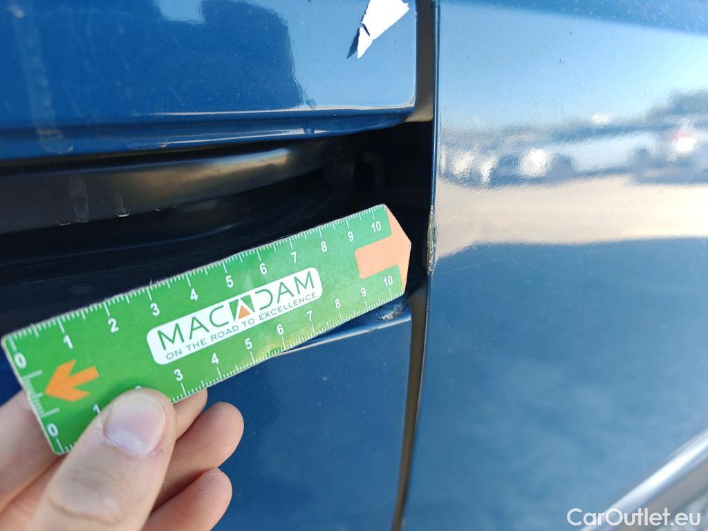  Peugeot  Partner PEUGEOT  / 2018 / 3P / furgón derivado de turismo Pro Standard 600kg BlueHDi 73kW #56