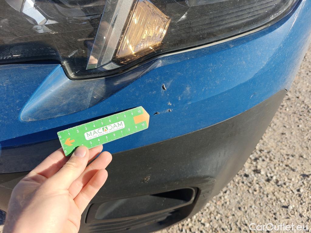  Peugeot  Partner PEUGEOT  / 2018 / 3P / furgón derivado de turismo Pro Standard 600kg BlueHDi 73kW #47