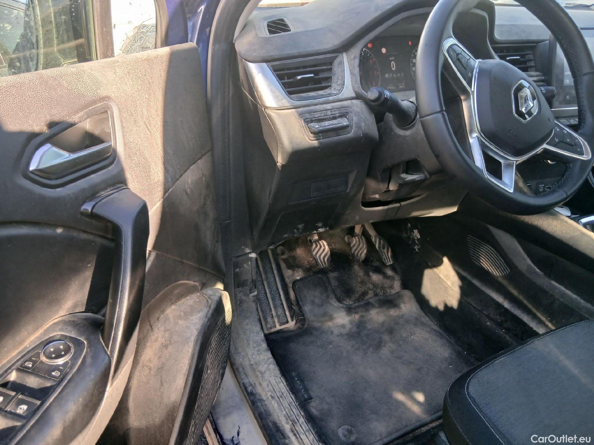  Renault  Captur RENAULT  / 2020 / 5P / todoterreno Intens TCe 90 #1