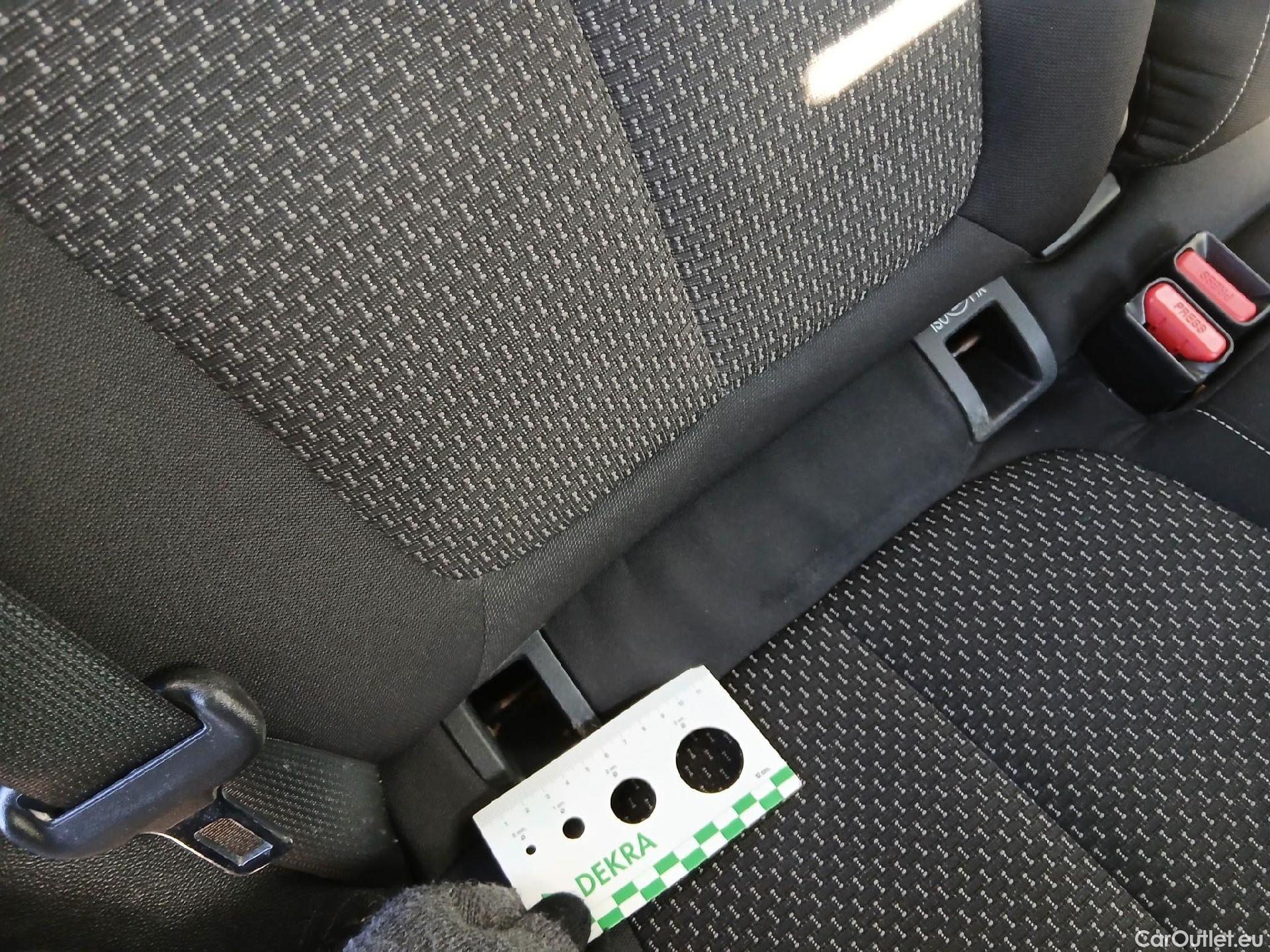  Renault  Kadjar RENAULT  / 2019 / 5P / crossover Intens Blue dCi 85kW (115CV) #34