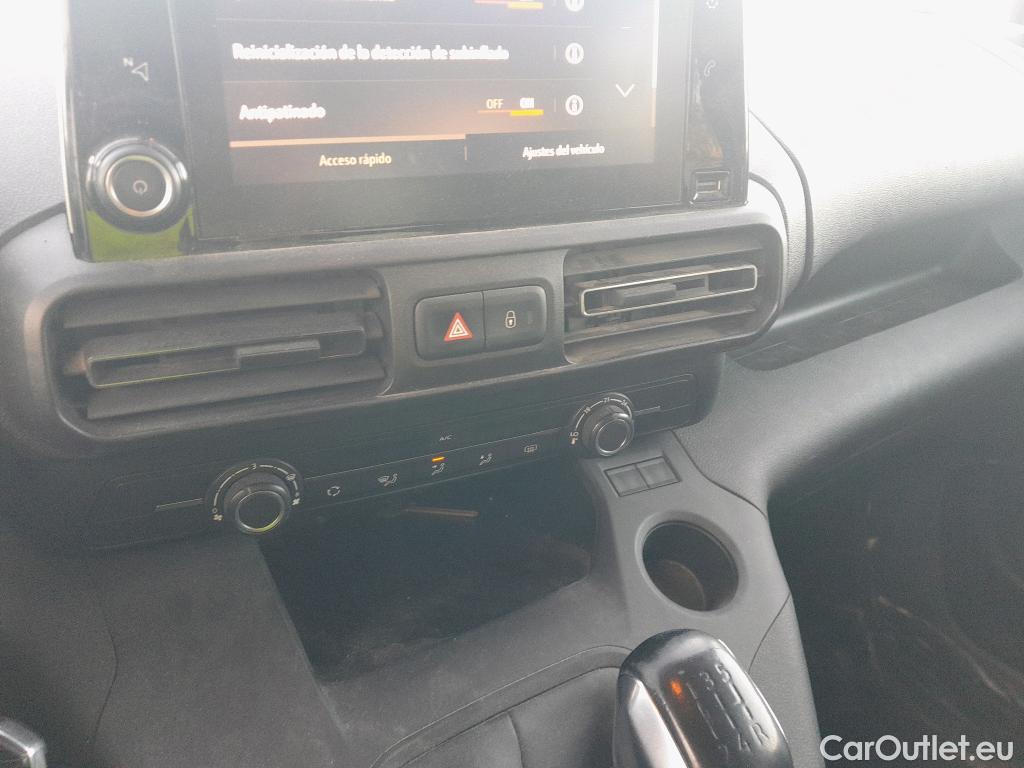  Opel  Combo OPEL  Life / 2018 / 5P / monovolumen compacto 1.5 TD 75kW (100CV) S/S Selective L #15