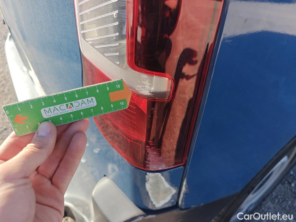  Peugeot  Partner PEUGEOT  / 2018 / 3P / furgón derivado de turismo Pro Standard 600kg BlueHDi 73kW #17