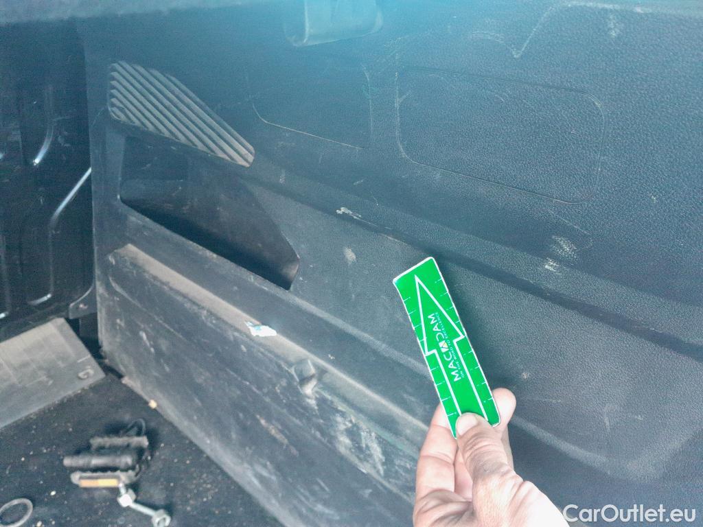  Opel  Combo OPEL  Life / 2018 / 5P / monovolumen compacto 1.5 TD 75kW (100CV) S/S Selective L #30