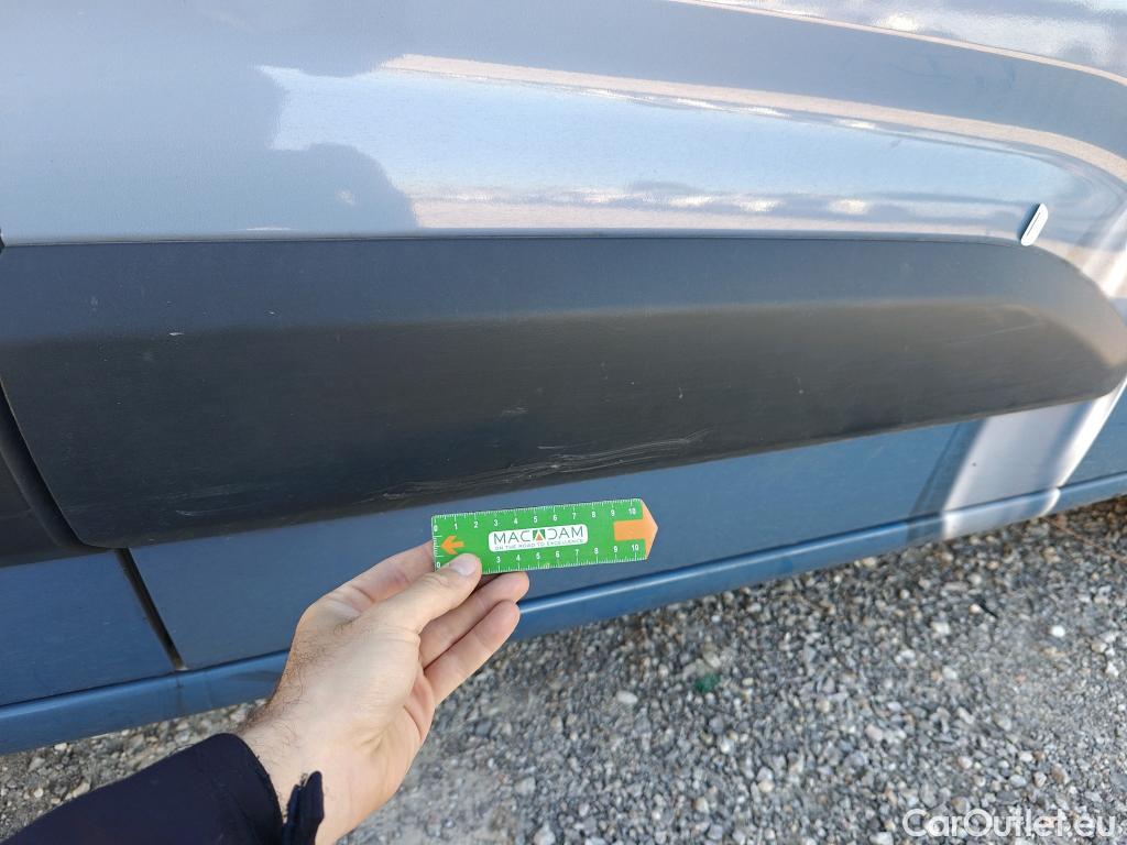  Peugeot  Partner PEUGEOT  / 2018 / 3P / furgón derivado de turismo Pro Standard 600kg BlueHDi 73kW #53