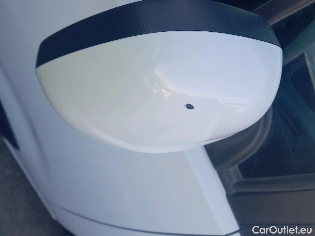  Opel  Combo OPEL  Life / 2018 / 5P / monovolumen compacto 1.5 TD 75kW (100CV) S/S Selective L #35