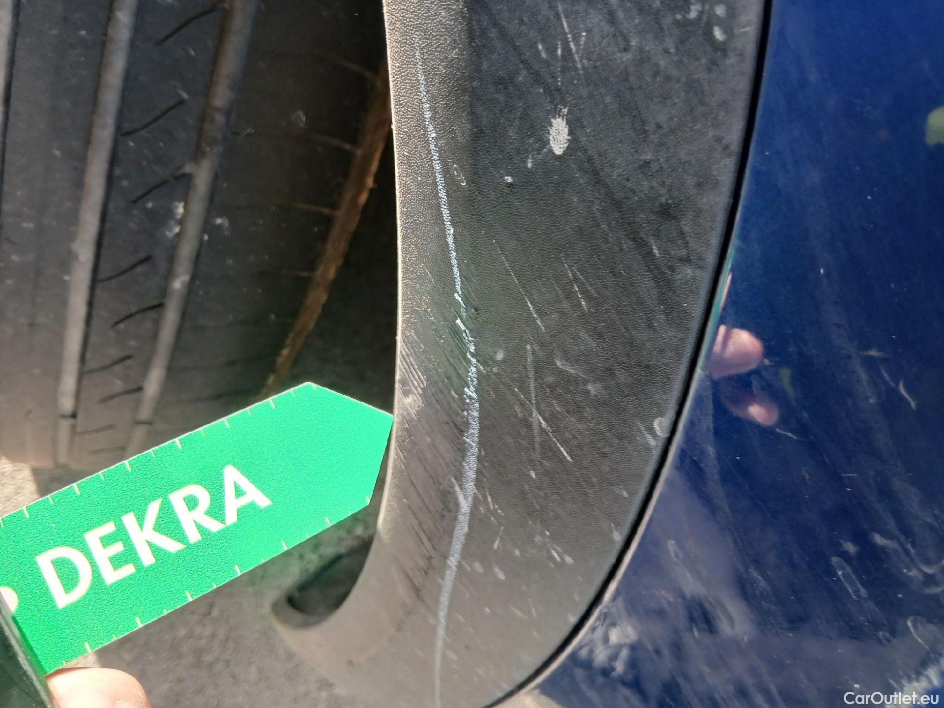  Renault  Captur RENAULT  / 2020 / 5P / todoterreno Intens TCe 90 #42