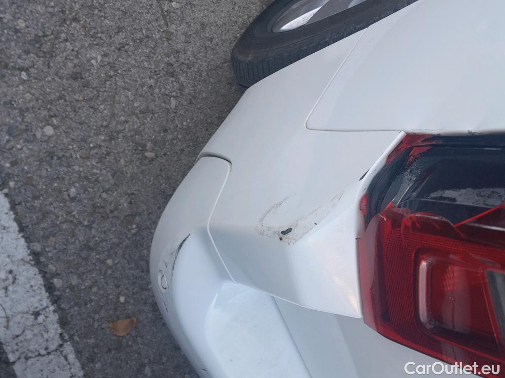  Opel  Combo OPEL  Life / 2018 / 5P / monovolumen compacto 1.5 TD 75kW (100CV) S/S Selective L #31