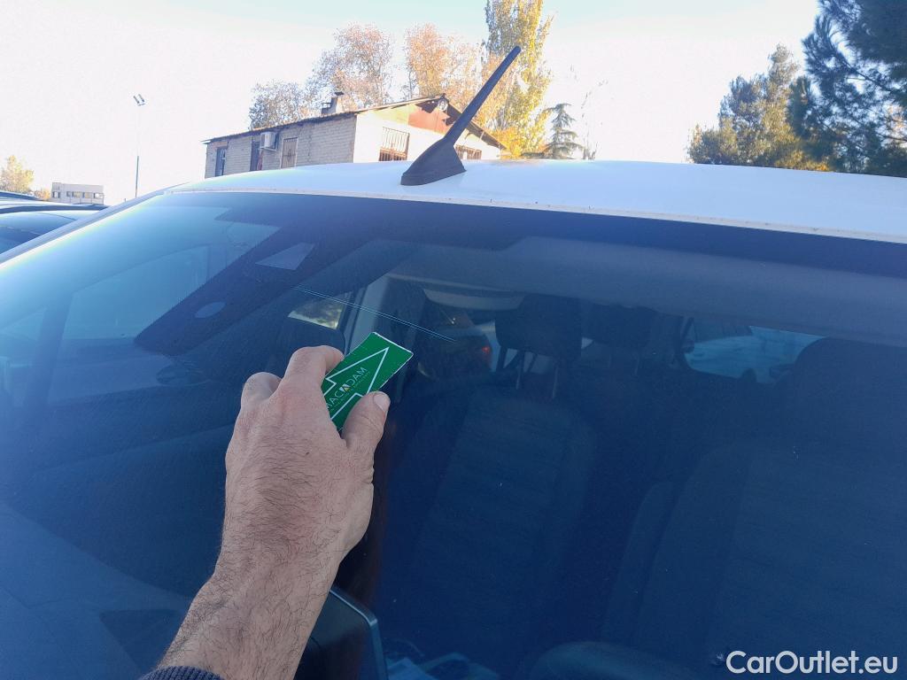  Opel  Combo OPEL  Life / 2018 / 5P / monovolumen compacto 1.5 TD 75kW (100CV) S/S Selective L #2