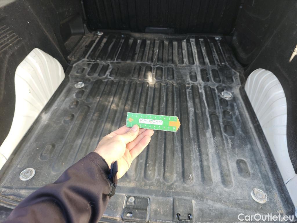  Peugeot  Partner PEUGEOT  / 2018 / 3P / furgón derivado de turismo Pro Standard 600kg BlueHDi 73kW #37