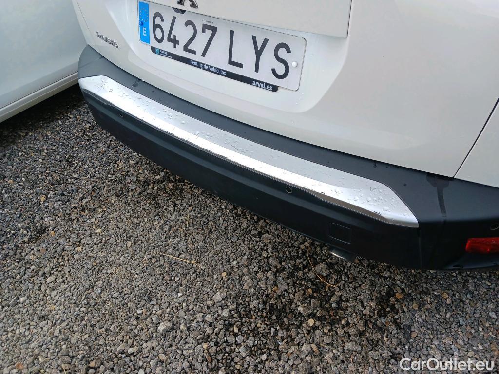  Peugeot  2008 PEUGEOT  / 2019 / 5P / todoterreno Allure BlueHDI 130 S&S EAT8 #36