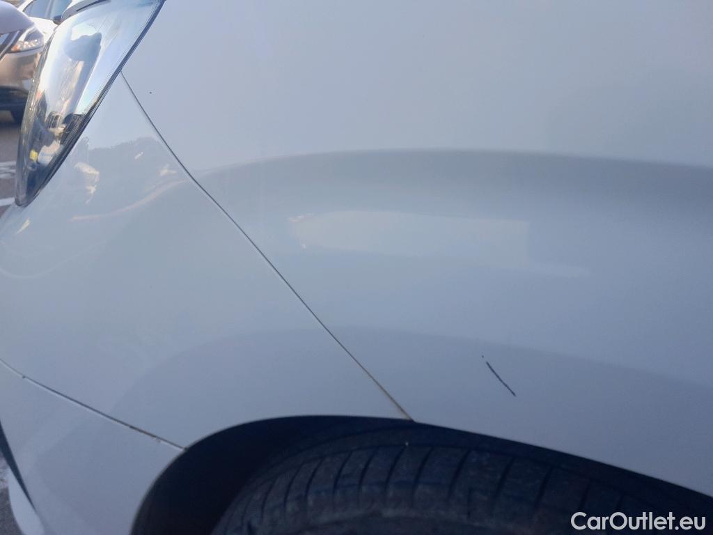  Opel  Combo OPEL  Life / 2018 / 5P / monovolumen compacto 1.5 TD 75kW (100CV) S/S Selective L #25