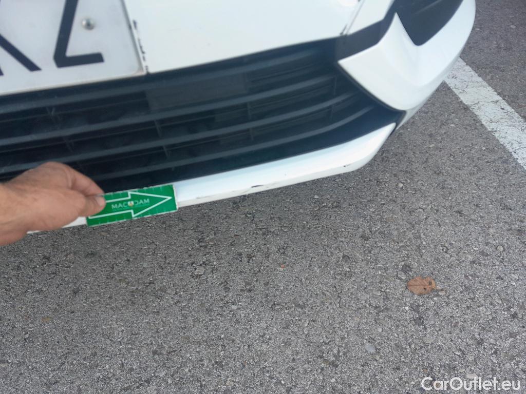  Opel  Combo OPEL  Life / 2018 / 5P / monovolumen compacto 1.5 TD 75kW (100CV) S/S Selective L #23