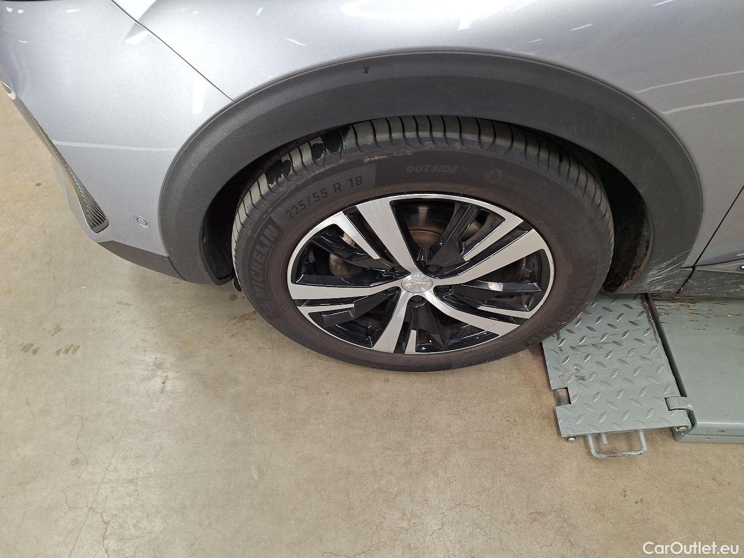  Peugeot  3008 Peugeot,  FL'20, Peugeot  1.5 BlueHDi 96kW S&S GT 5d #18