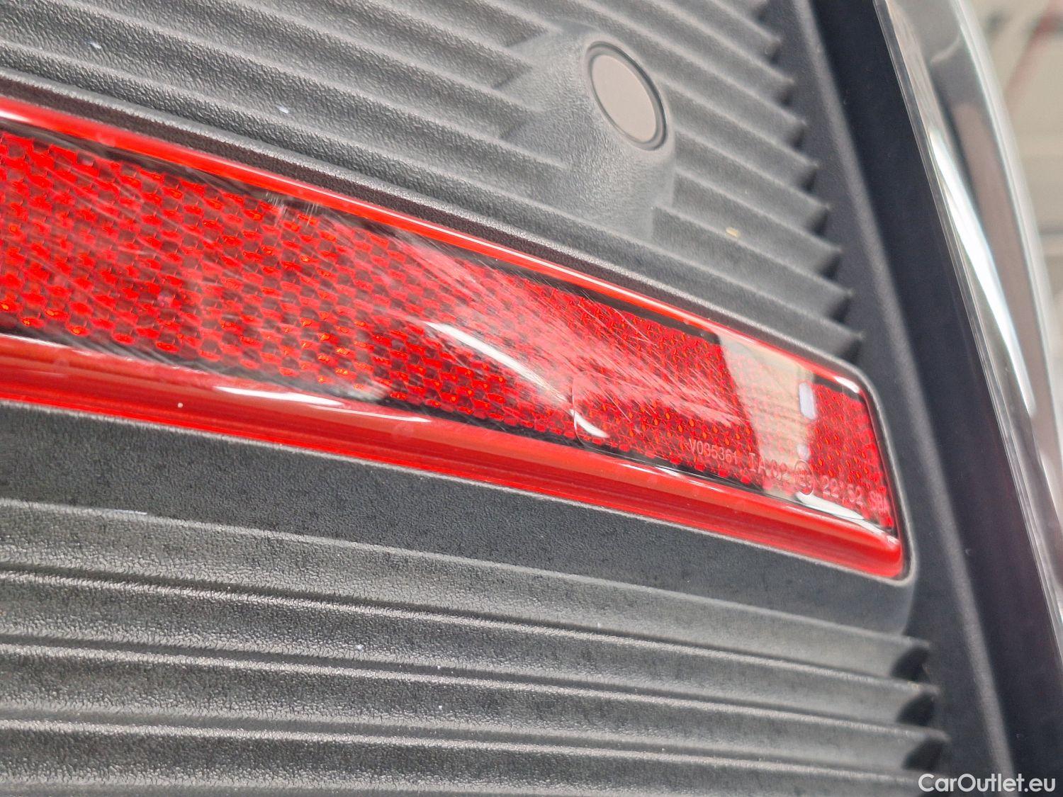  Audi  Q3 Audi,  SB '19 PHEV, Audi  Sportback 45 TFSI e S tronic S Line 5d #37