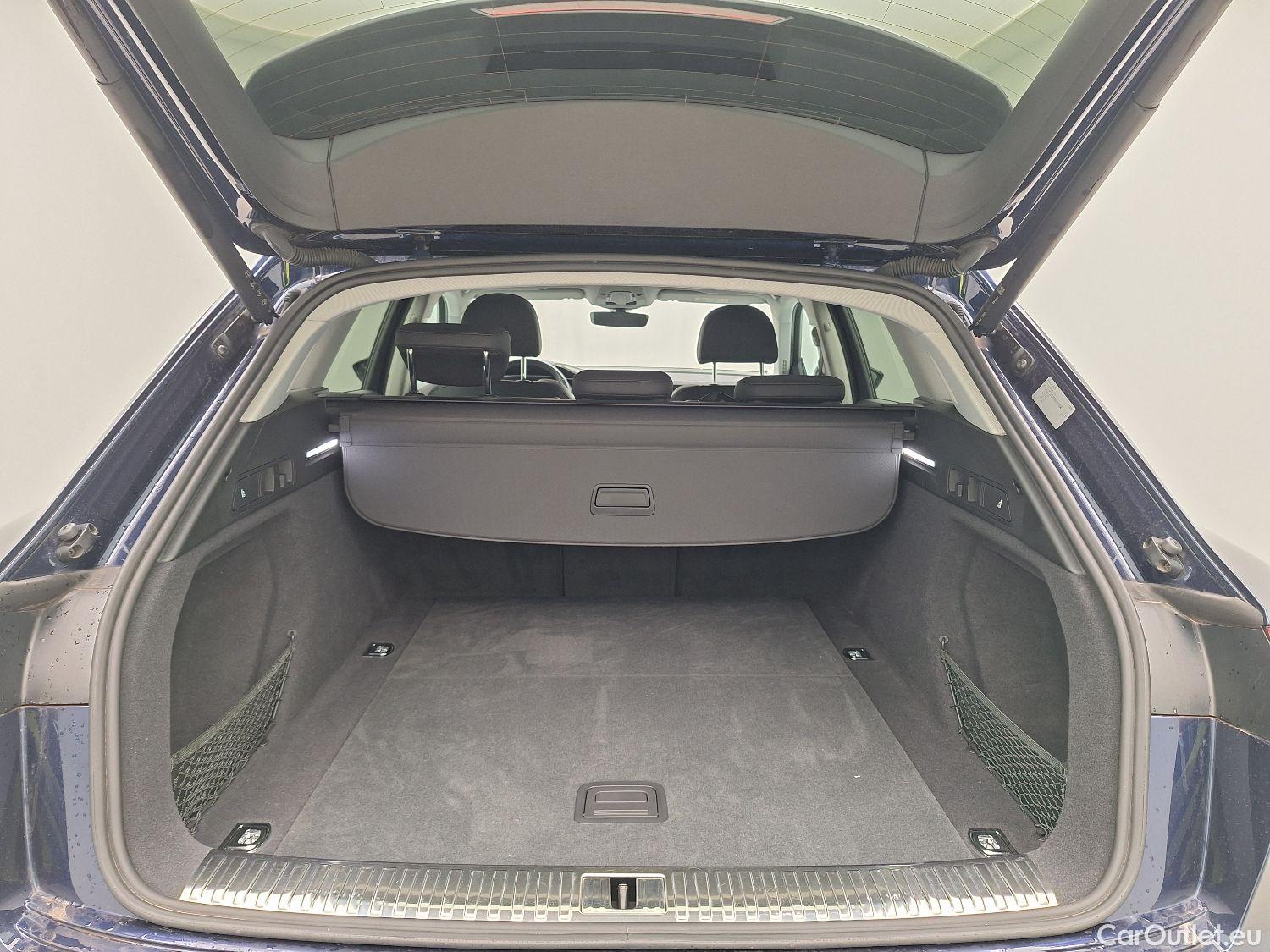  Audi  E-TRON Audi,  '19 BEV, Audi  55 Quattro 5d #2