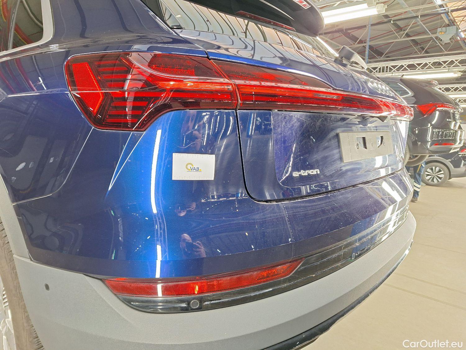  Audi  E-TRON Audi,  '19 BEV, Audi  55 Quattro 5d #6