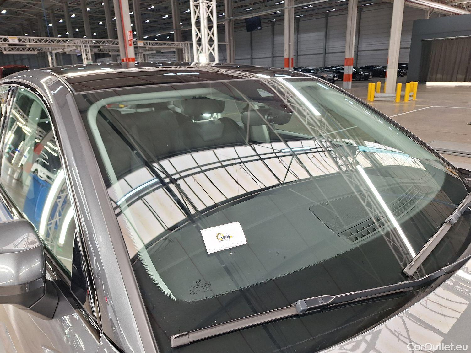  Audi  Q3 Audi,  SB '19 PHEV, Audi  Sportback 45 TFSI e S tronic S Line 5d #20