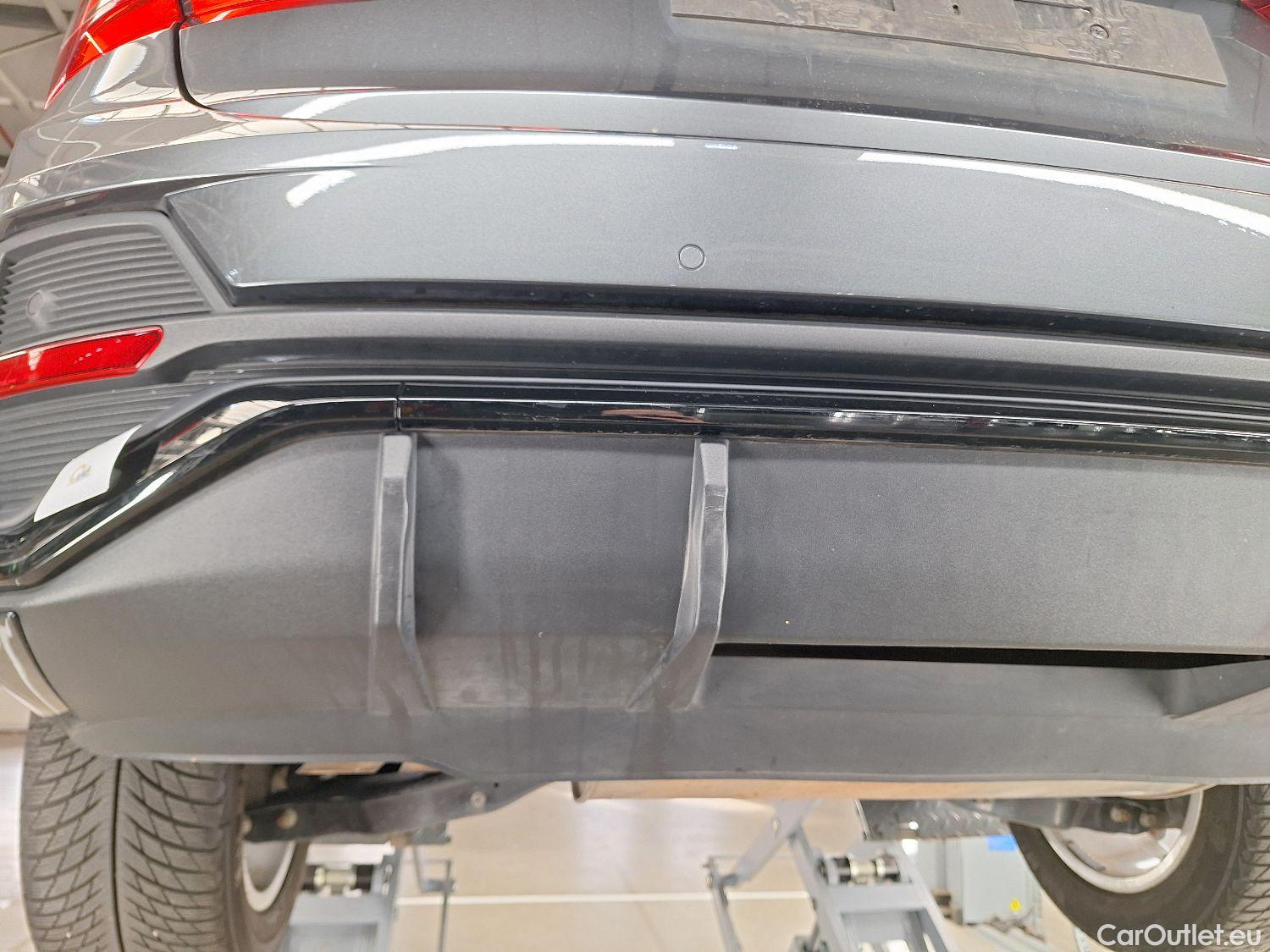  Audi  Q3 Audi,  SB '19 PHEV, Audi  Sportback 45 TFSI e S tronic S Line 5d #4