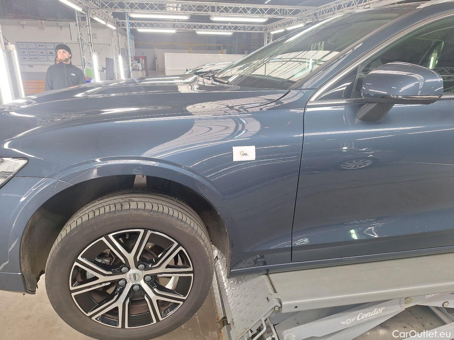  Volvo  V60 Volvo,  FL'22, Volvo  B3 Core DCT 5d #23