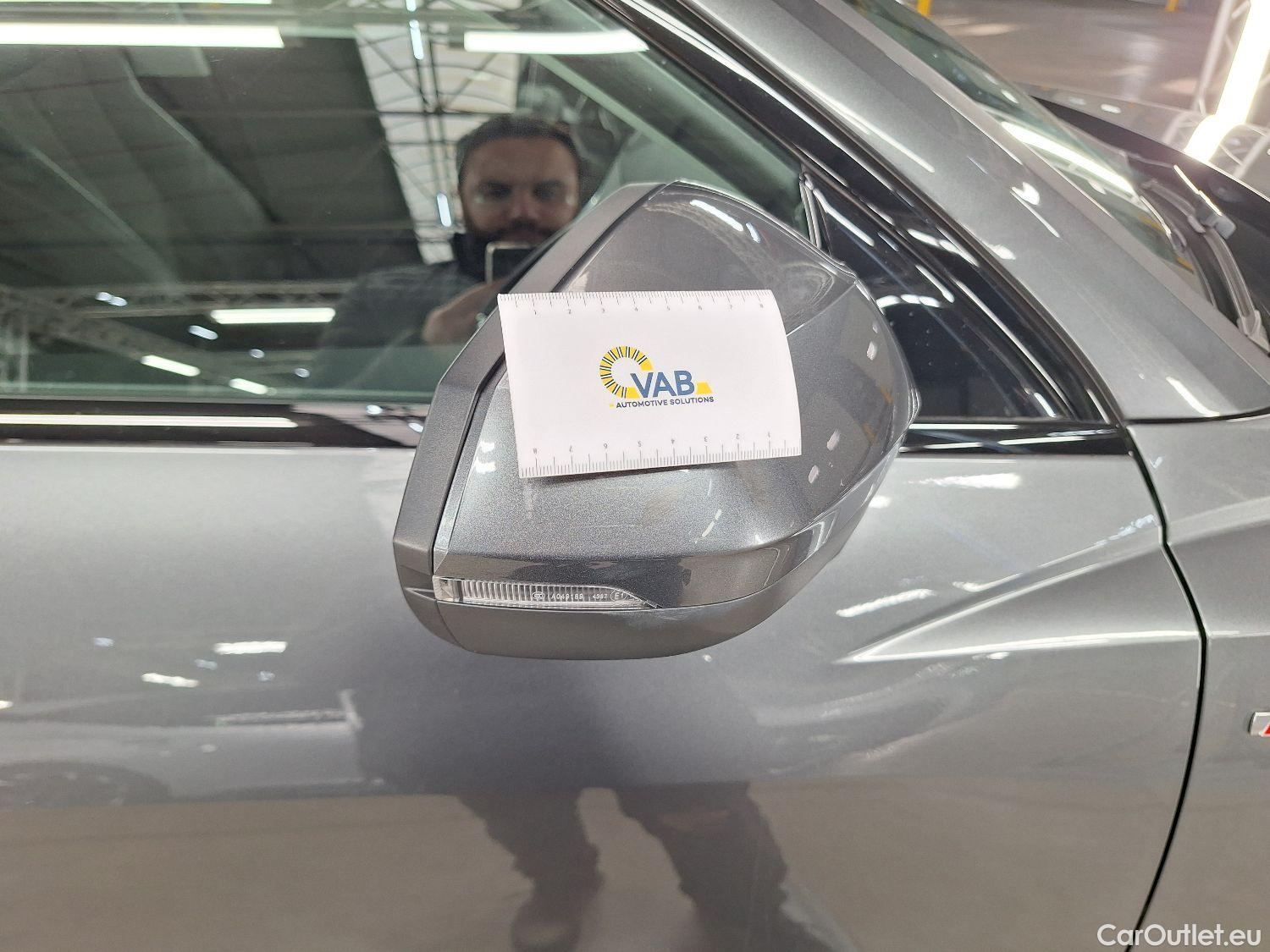  Audi  Q3 Audi,  SB '19 PHEV, Audi  Sportback 45 TFSI e S tronic S Line 5d #23