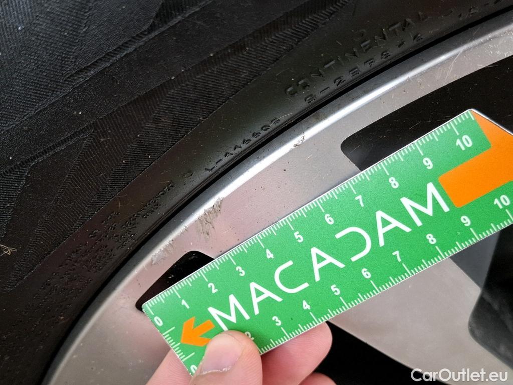  Mercedes  GLA MERCEDES-BENZ  / 2020 / 5P / SUV 1.3  250 e BUSINESS LINE DCT #47