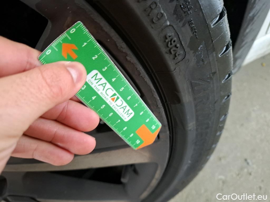  Peugeot  208  GT Line 1.2 PureTech 130CV BVA8 E6d #21