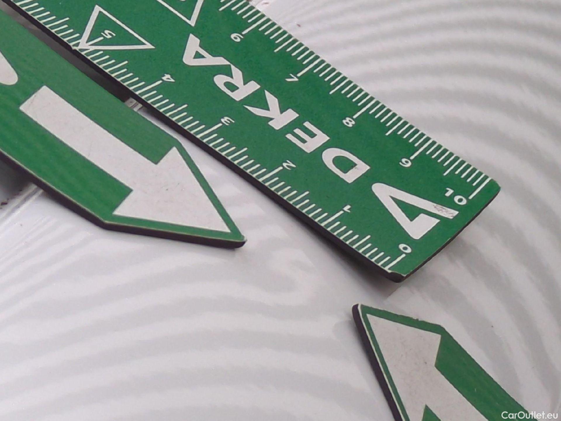  Peugeot  208  Affaire Premium Pack 1.2 80CV BVM5 E6dT #37