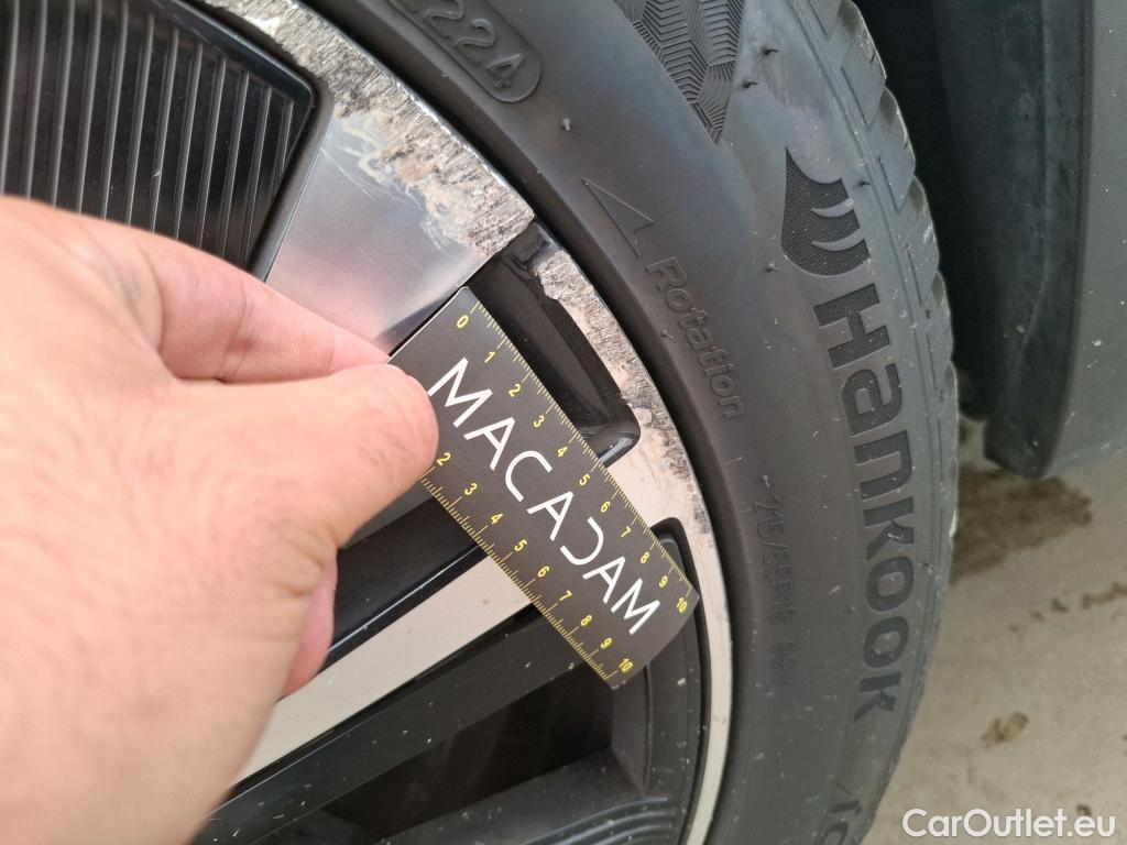  Peugeot  2008  GT Line 1.2 PureTech 130CV BVA8 E6d #17