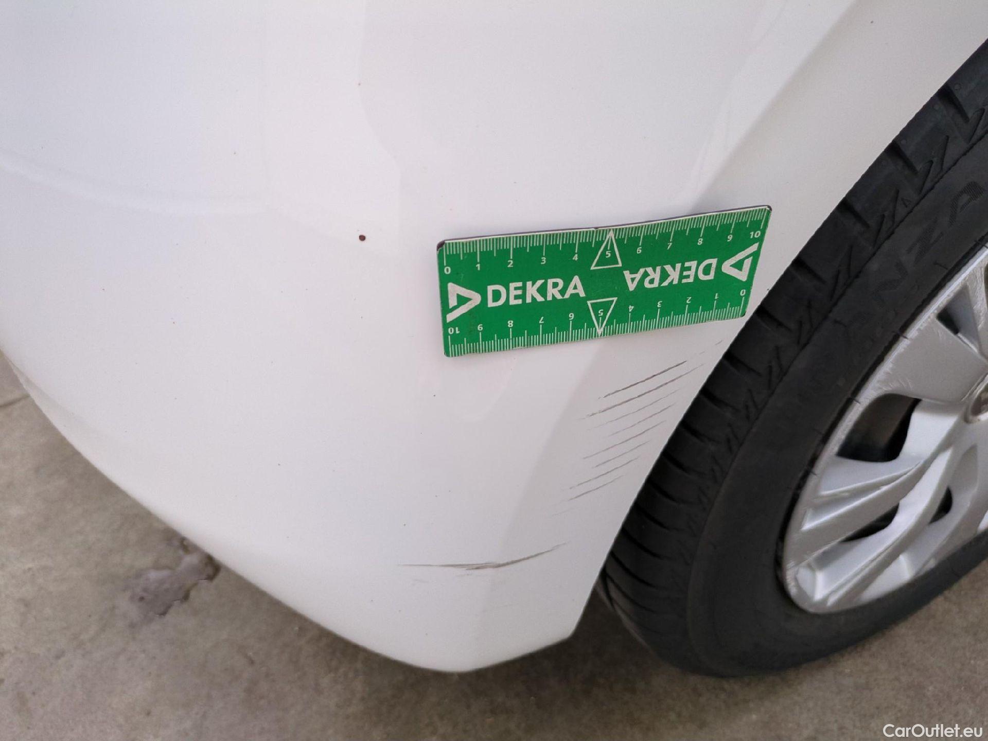  Peugeot  208  Affaire Premium Pack 1.2 80CV BVM5 E6dT #43