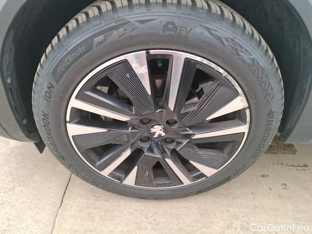  Peugeot  2008  GT Line 1.2 PureTech 130CV BVA8 E6d #14