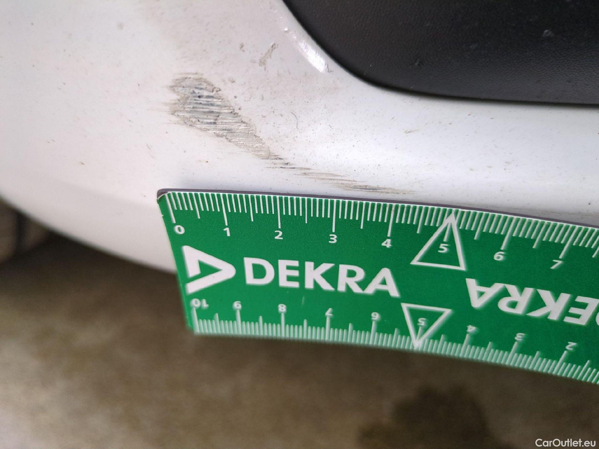  Peugeot  208  Affaire Premium Pack 1.2 80CV BVM5 E6dT #27