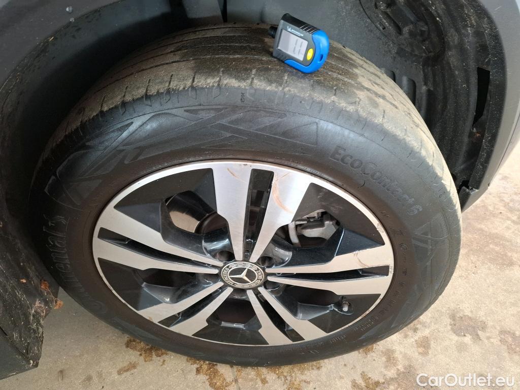  Mercedes  GLA MERCEDES-BENZ  / 2020 / 5P / SUV 1.3  250 e BUSINESS LINE DCT #24