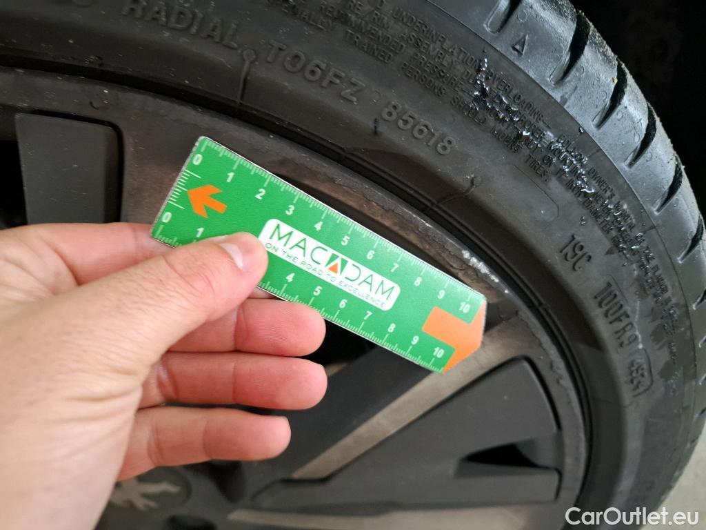  Peugeot  208  GT Line 1.2 PureTech 130CV BVA8 E6d #20