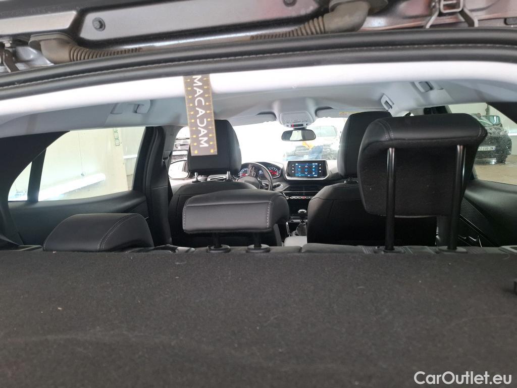  Peugeot  2008  Allure 1.2 PureTech 130CV BVM6 E6d #18