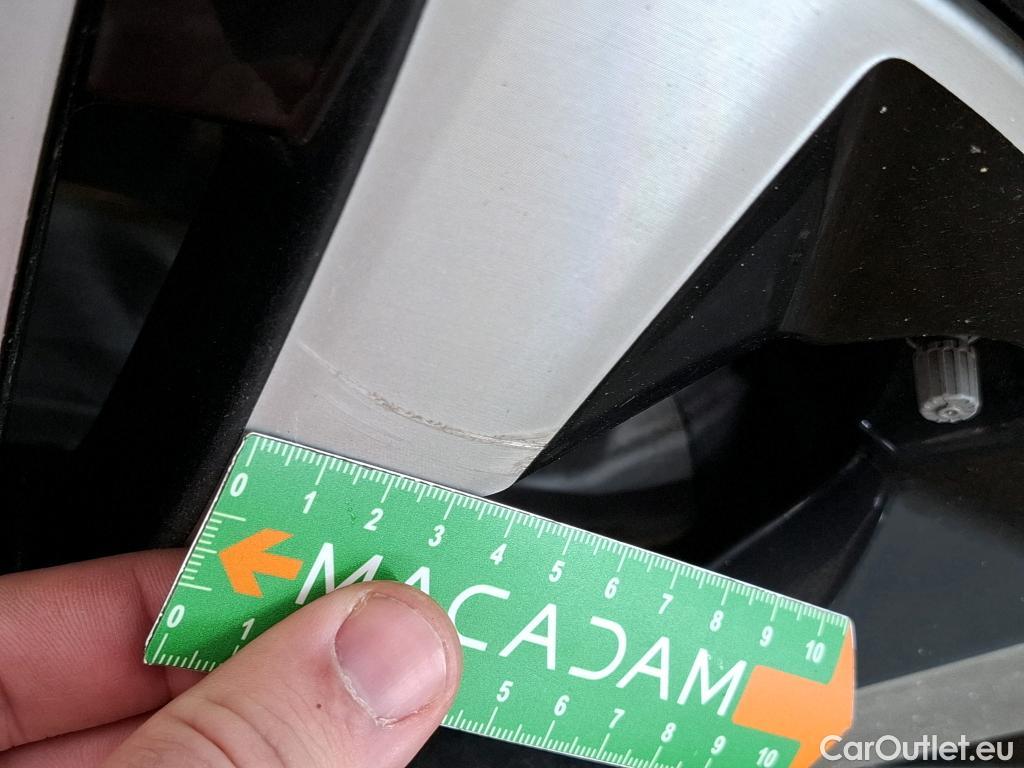  Mercedes  GLA MERCEDES-BENZ  / 2020 / 5P / SUV 1.3  250 e BUSINESS LINE DCT #64