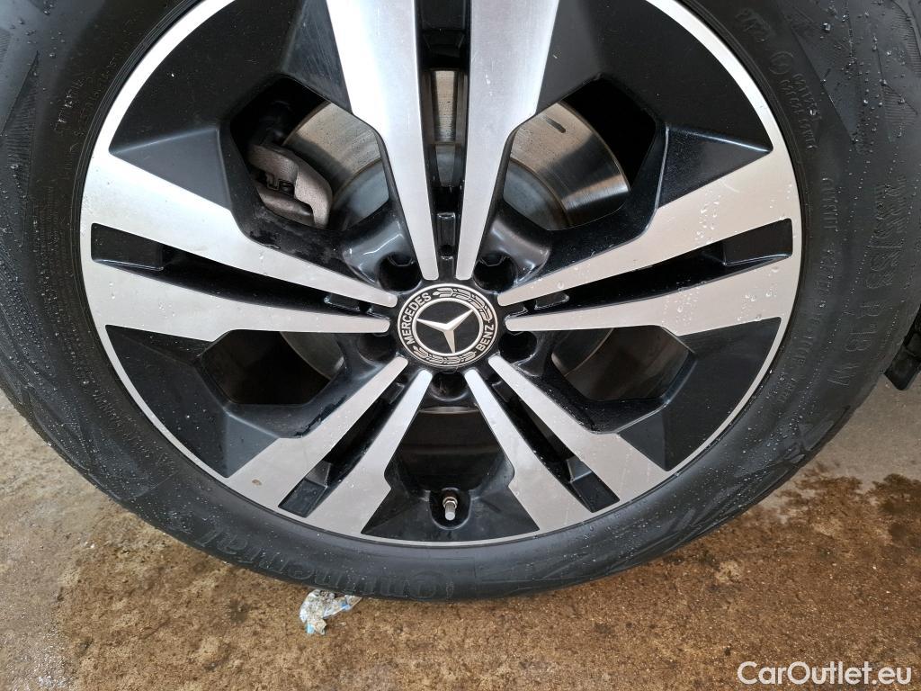  Mercedes  GLA MERCEDES-BENZ  / 2020 / 5P / SUV 1.3  250 e BUSINESS LINE DCT #40