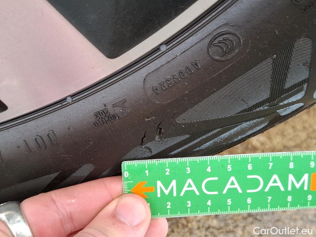  Mercedes  GLA MERCEDES-BENZ  / 2020 / 5P / SUV 1.3  250 e BUSINESS LINE DCT #23