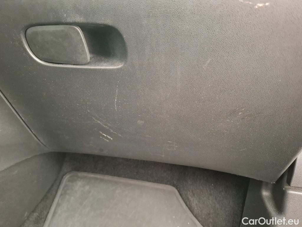  Citroen  C3  Société Feel 1.5 BlueHDI 100CV BVM5 E6dT #18