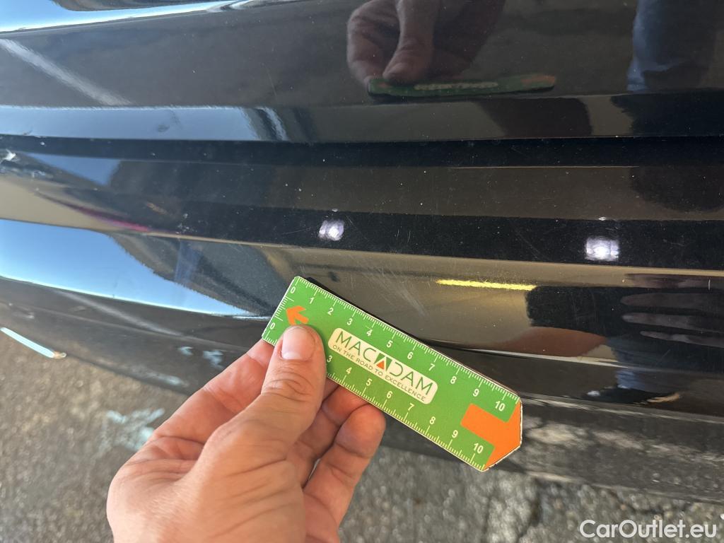  Mercedes  A-Klasse MERCEDES-BENZ Classe A Compact / 2018 / 5P / Berline A 250 e AMG Line 8G-DCT #7