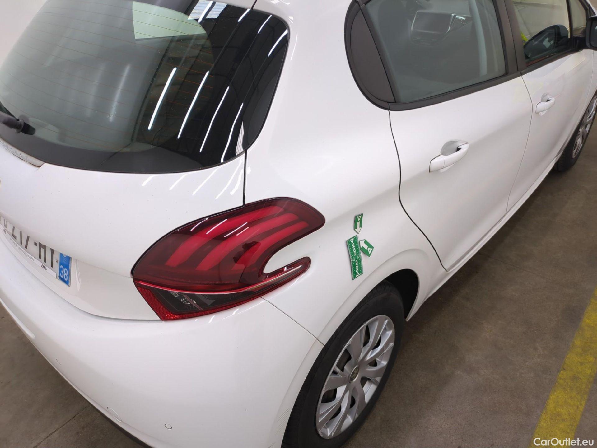  Peugeot  208  Affaire Premium Pack 1.2 80CV BVM5 E6dT #12