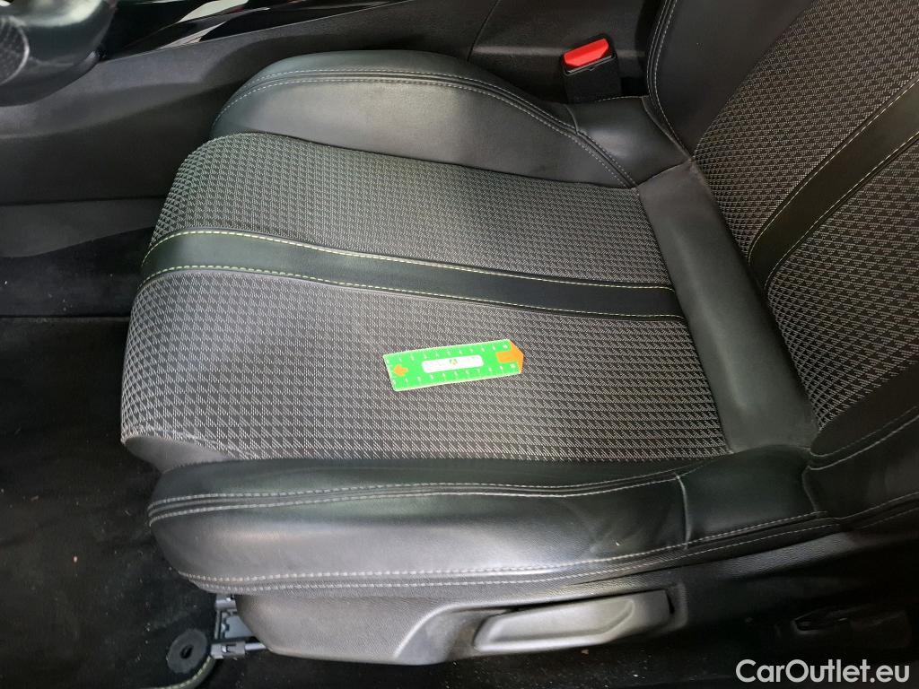  Peugeot  208  GT Line 1.2 PureTech 130CV BVA8 E6d #6