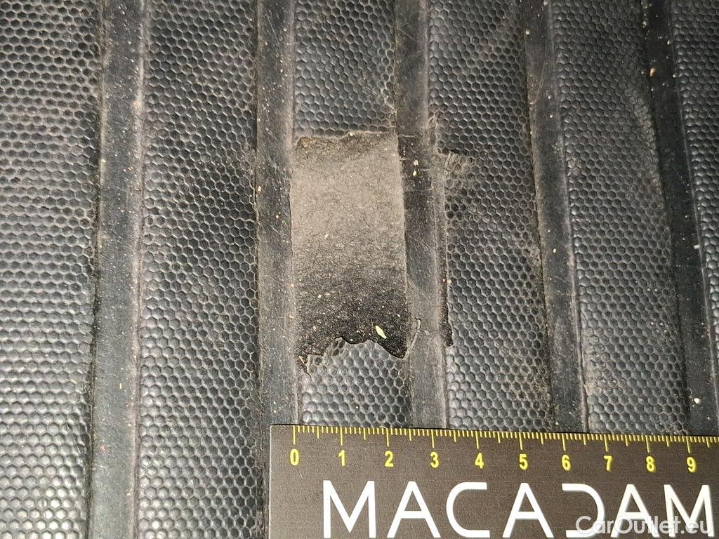  Peugeot  2008  Allure 1.2 PureTech 130CV BVM6 E6d #17