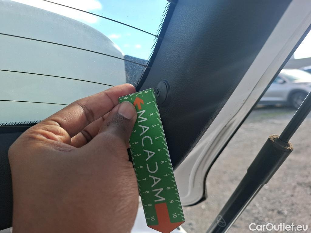  Hyundai  Konna Kona Initia Hybrid 2WD 1.6 GDI 140CV BVA6 E6d #2