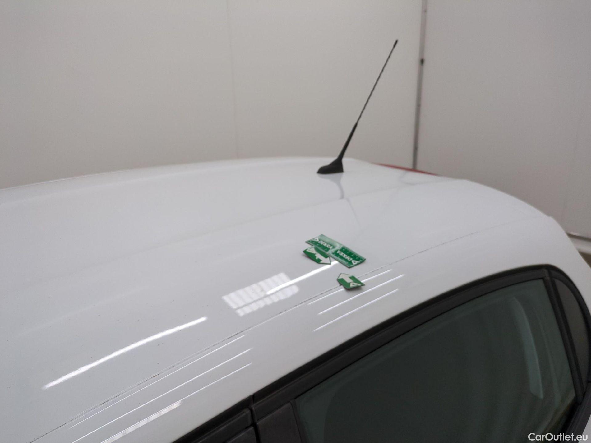  Peugeot  208  Affaire Premium Pack 1.2 80CV BVM5 E6dT #36