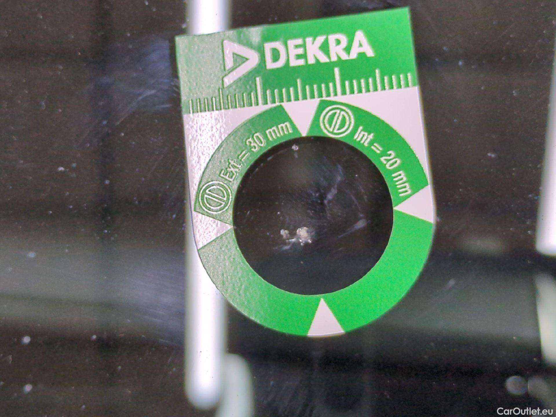  Peugeot  208  Affaire Premium Pack 1.2 80CV BVM5 E6dT #21