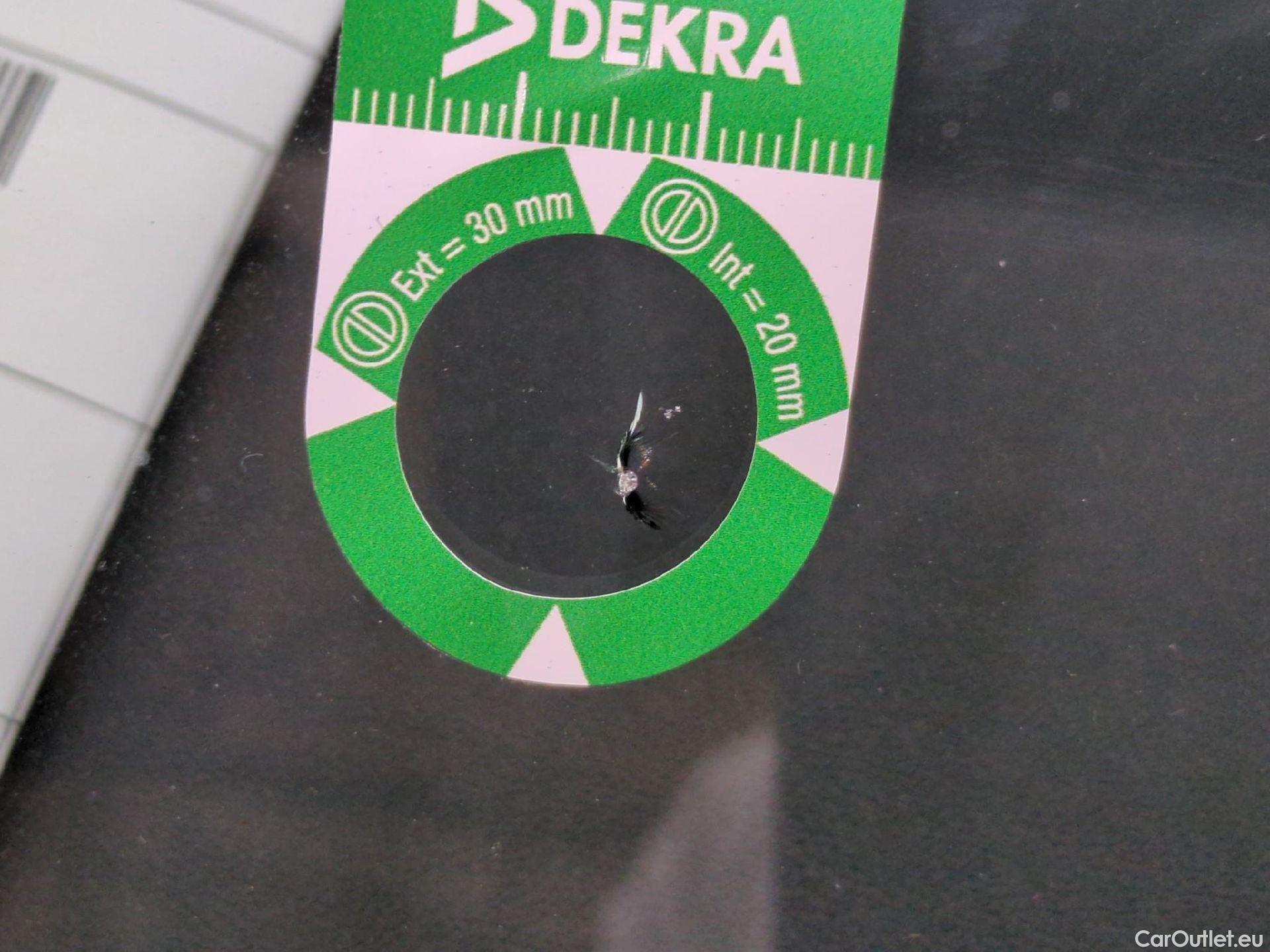  Peugeot  208  Affaire Premium Pack 1.2 80CV BVM5 E6dT #23