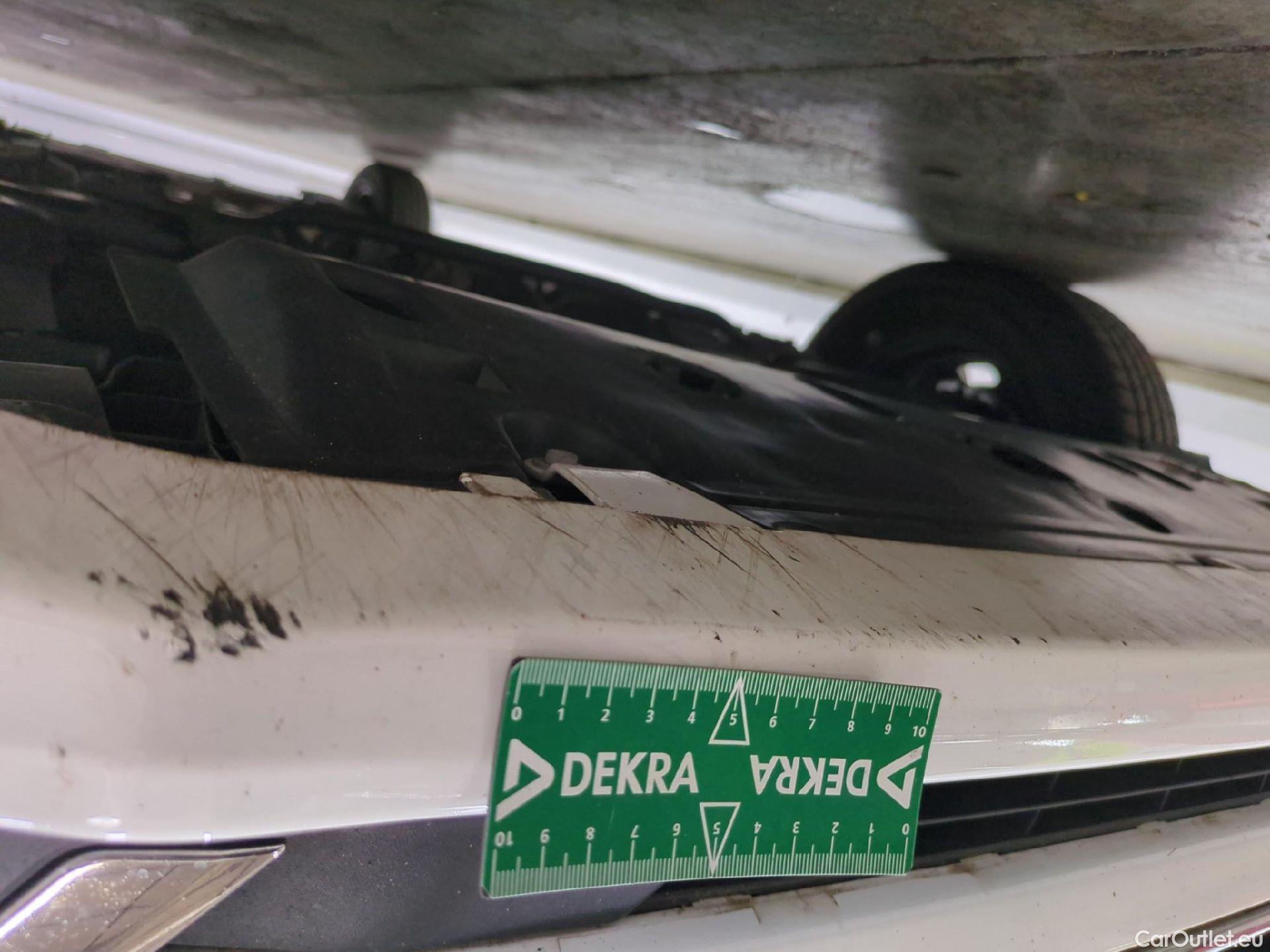  Peugeot  208  Affaire Premium Pack 1.2 80CV BVM5 E6dT #26