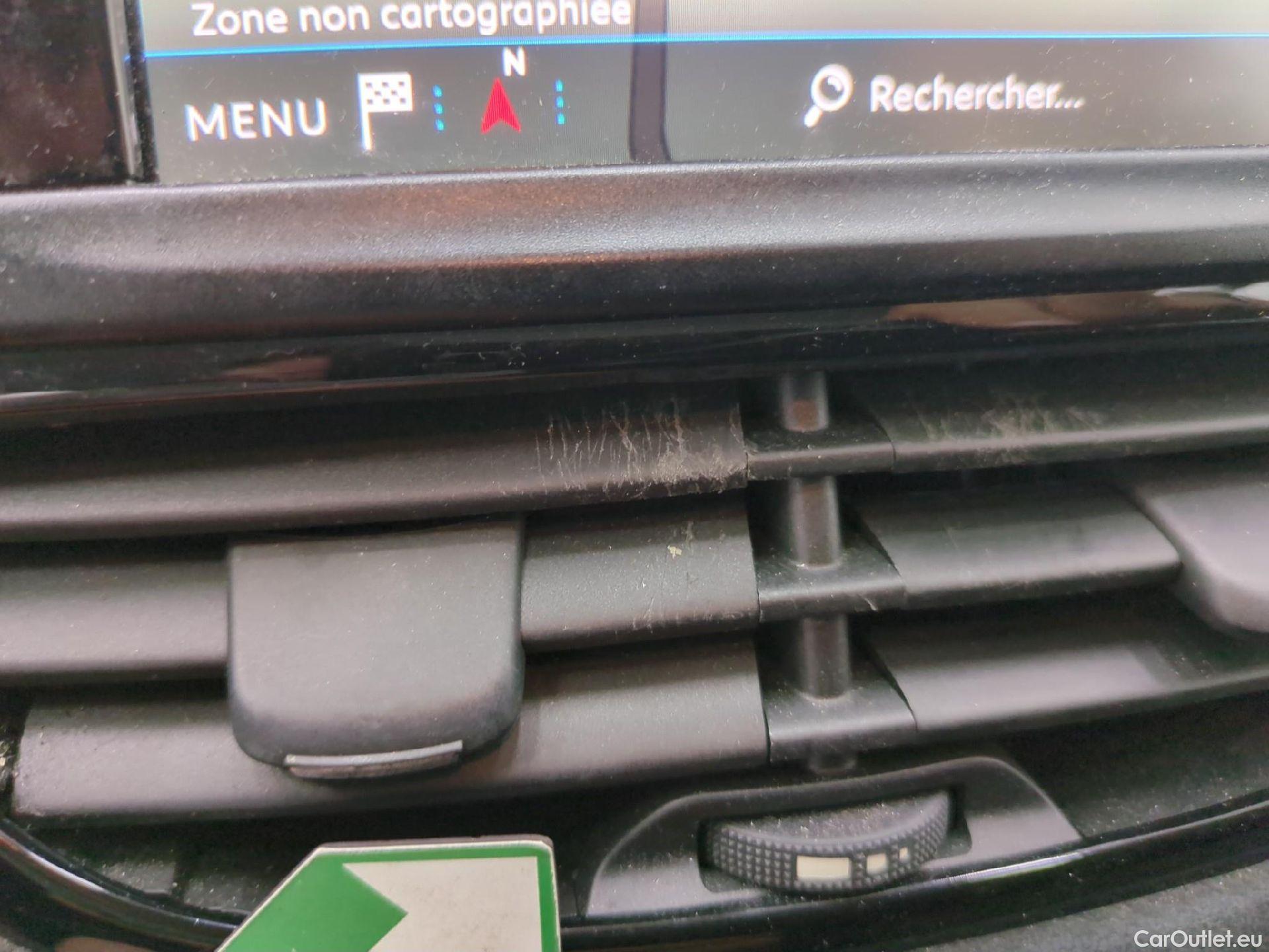  Peugeot  208  Affaire Premium Pack 1.2 80CV BVM5 E6dT #1