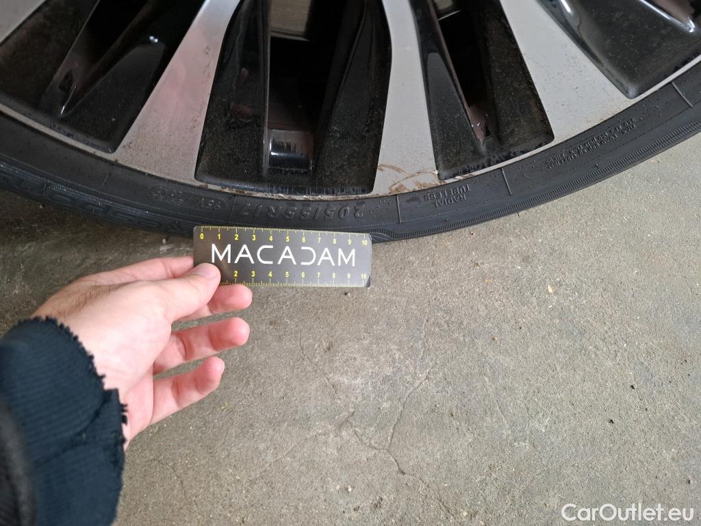  Mercedes  B-Klasse MERCEDES-BENZ Classe B / 2019 / 5P / monospace B 250e Business Line Edition #30